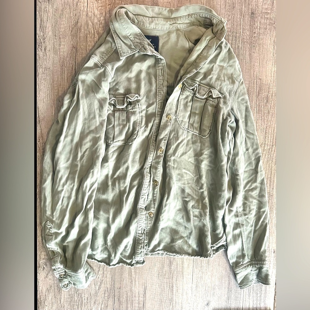 American Eagle Army Green Vintage Boyfriend Button Up Shirt